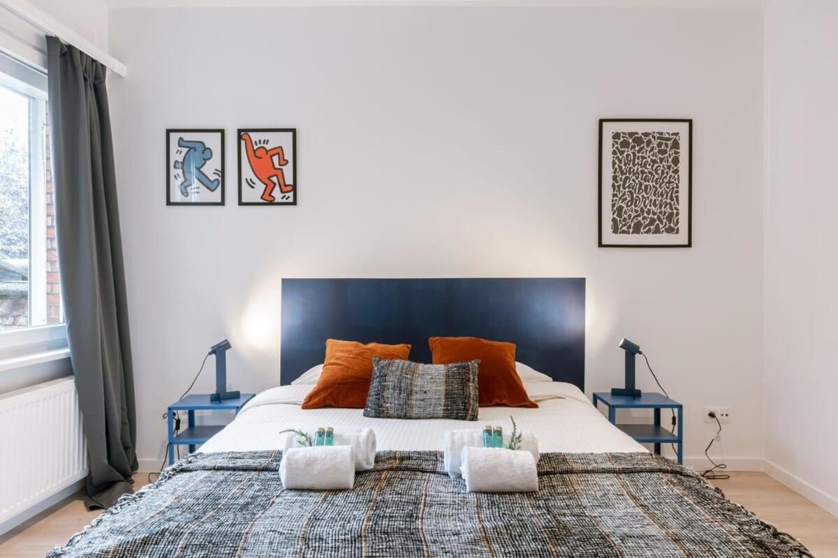 Colorful Pop Apartment In The Heart Of Anvers Extérieur photo